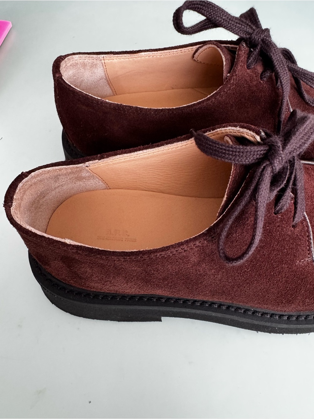 A.P.C.
GAELLE SHOES
Dark chestnut brown desert ankle shoes in suede split. - Picture 4 of 11